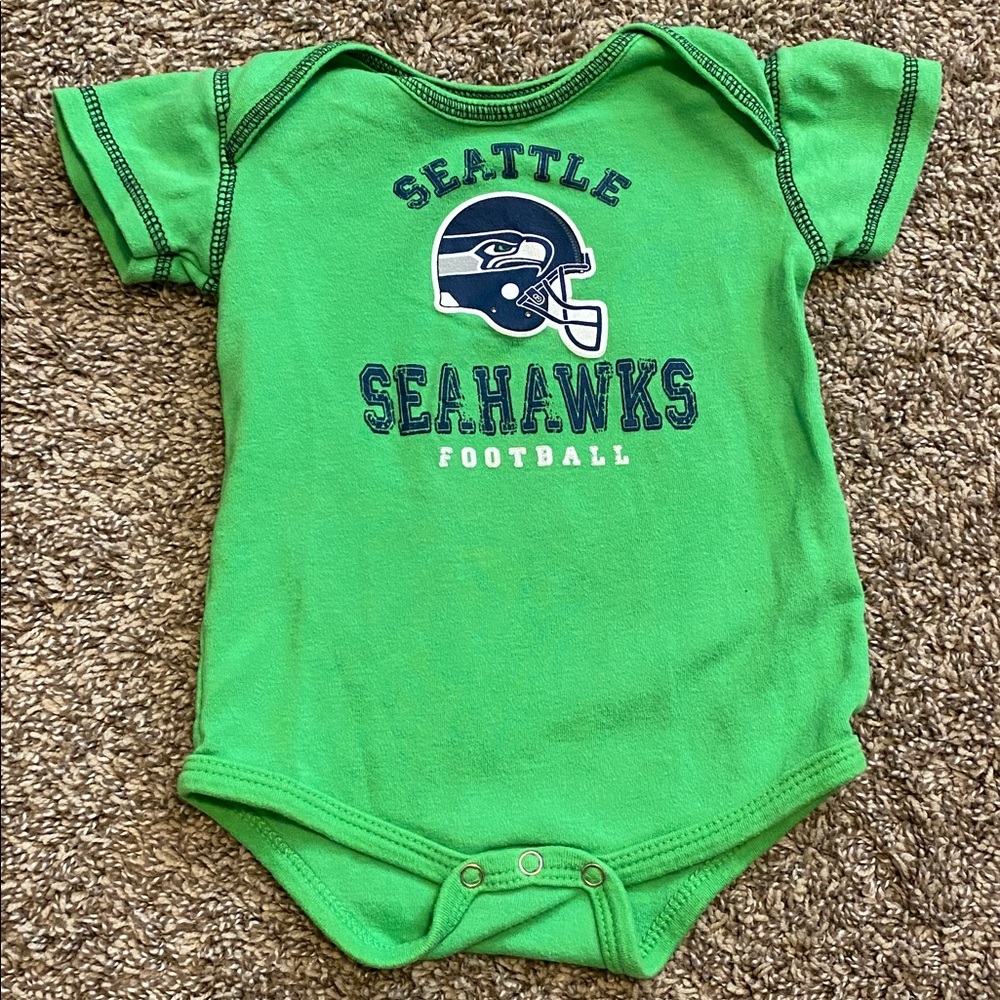 Seattle Seahawks Onesie Bundle 2 Pieces 18M - Picture 3 of 7